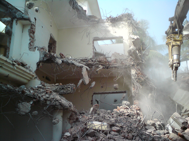 All kinds of demolition projects in Chirag Ali Lane—call us at 9440969690.