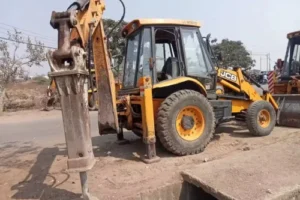 Jcb breaker in Troop Bazaar 9440969690